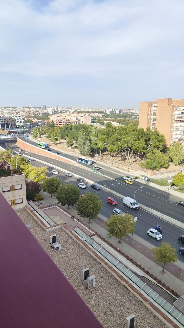 Vista exterior de Pis per a compartir en  Madrid Capital amb Aire condicionat, Calefacció i Parquet