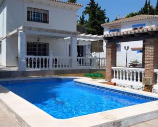 Swimming pool of House or chalet to rent in Rincón de la Victoria