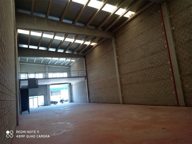 Local comercial en Alquiler en Calle Humanes, 2 en Polígono Europa