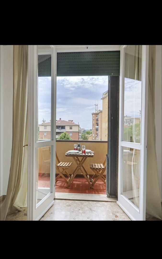 Balcony of Flat to share in  Madrid Capital  with Air Conditioner, Heating and Terrace