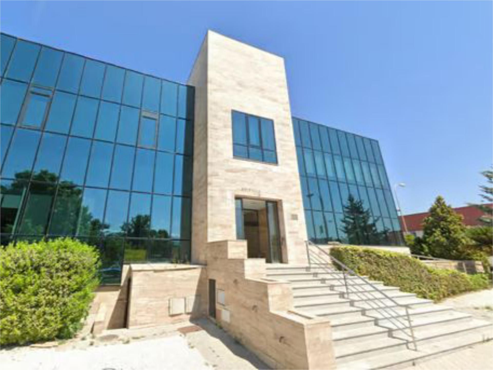 Exterior view of Office for sale in  Granada Capital