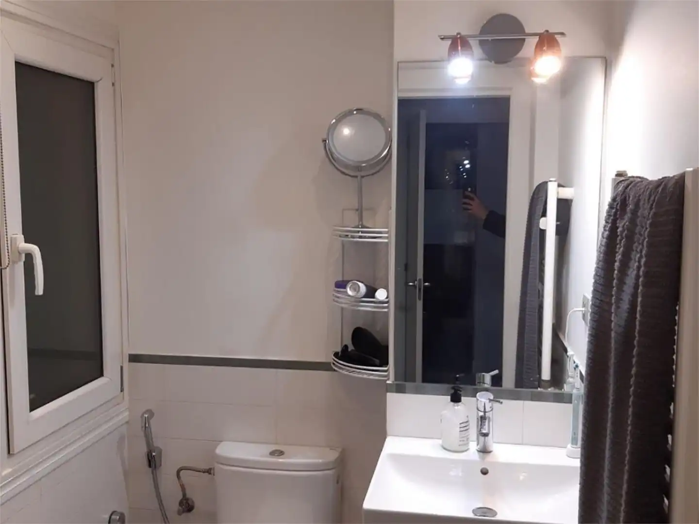 Wohnung zum Verkauf in Blas de Otero Kalea, 32, San Pedro de Deusto - La Ribera Badezimmer von Wohnung zum Verkauf in Bilbao mit Heizung, Privatgarten und Parkett
