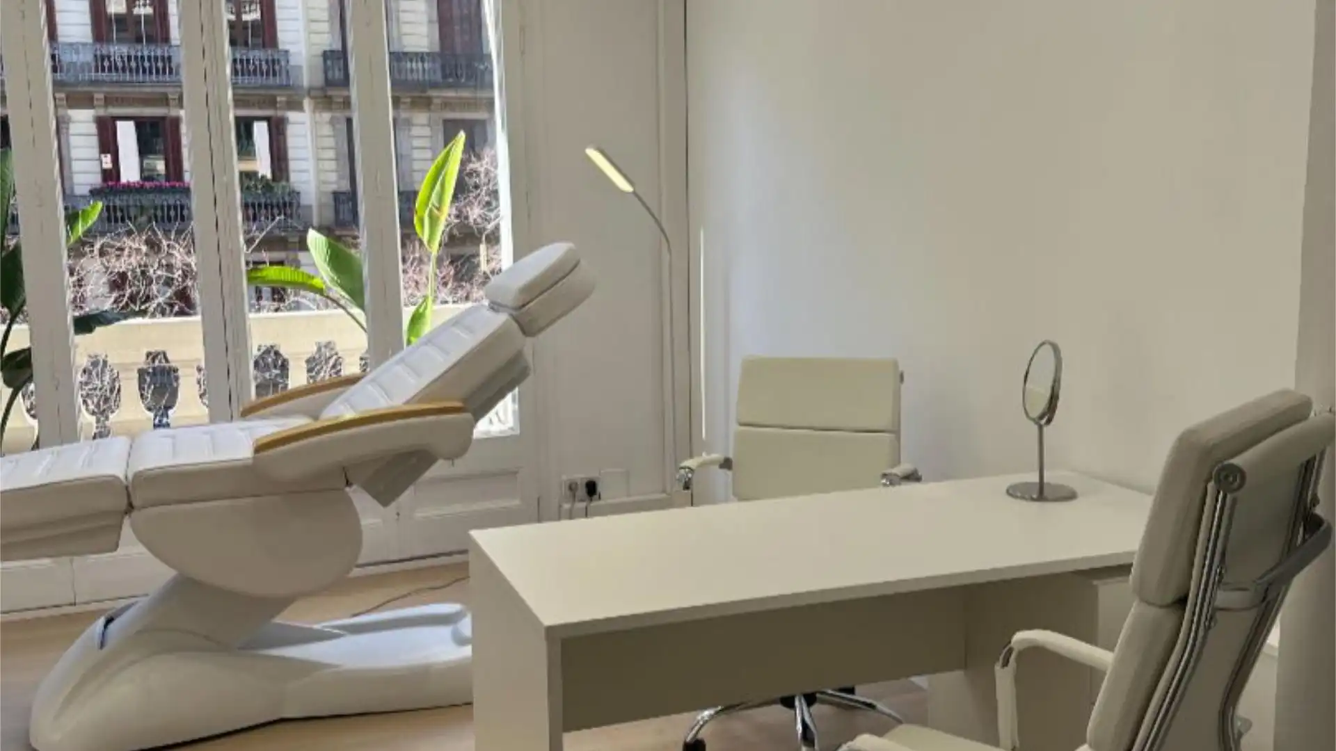 Local de alquiler en  Barcelona Capital con Aire acondicionado, Calefacción y Parquet