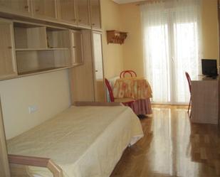 Bedroom of Study to rent in Salamanca Capital