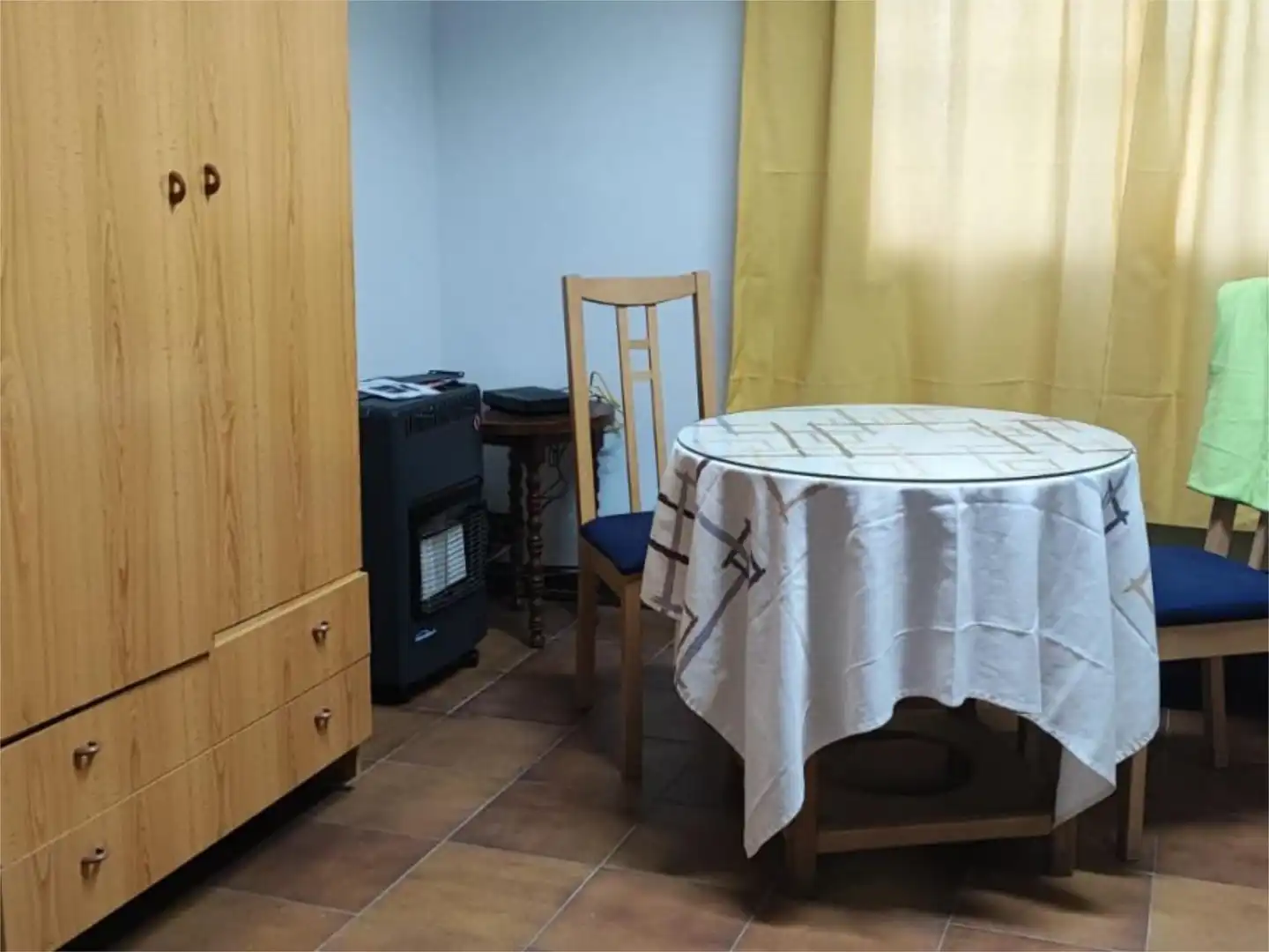 Habitación en Calle de las Huertas de Abajo, 6, Zona Industrial Comedor de Estudio para compartir en Paracuellos de Jarama con Calefacción y Amueblado
