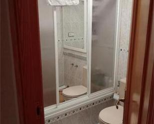 Bathroom of Flat for sale in Losar de la Vera