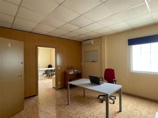 Oficina en Alquiler en Calle en Proyecto N§5, 15 en Loriguilla