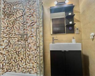 Bathroom of Flat to rent in Bueu  with Heating and Furnished