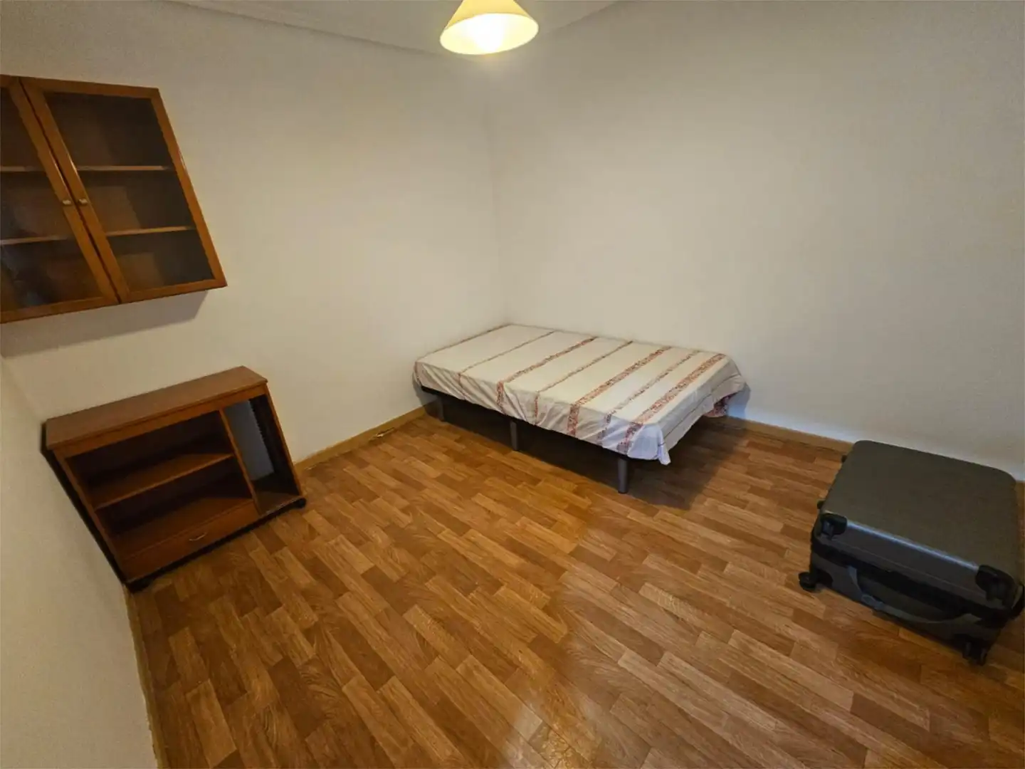 Room in Gran Vía de Jose Antonio Agirre y Lekube Kalea, 11, La Paz - El Carmen - Anunciación