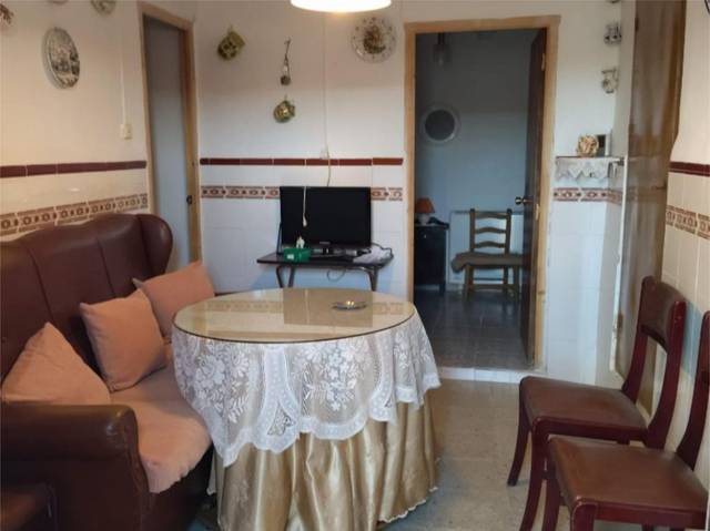 Piso en Venta en Calle Álvarez Quintero, 9 en Garciaz