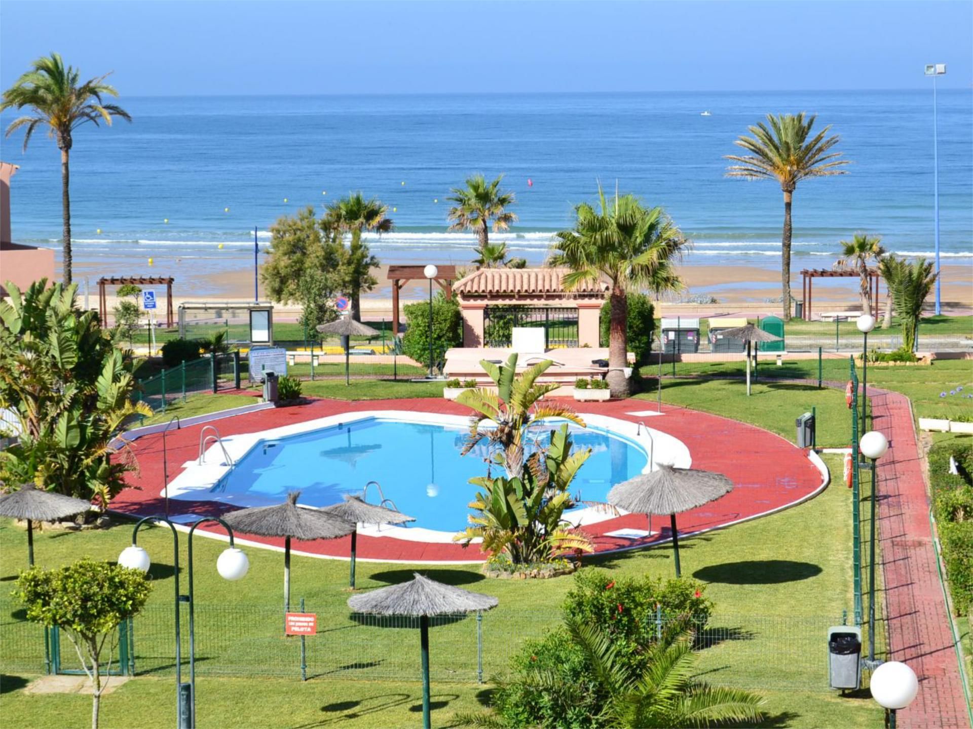 Jardí de Pis de lloguer en Chiclana de la Frontera amb Jardí privat, Terrassa i Piscina