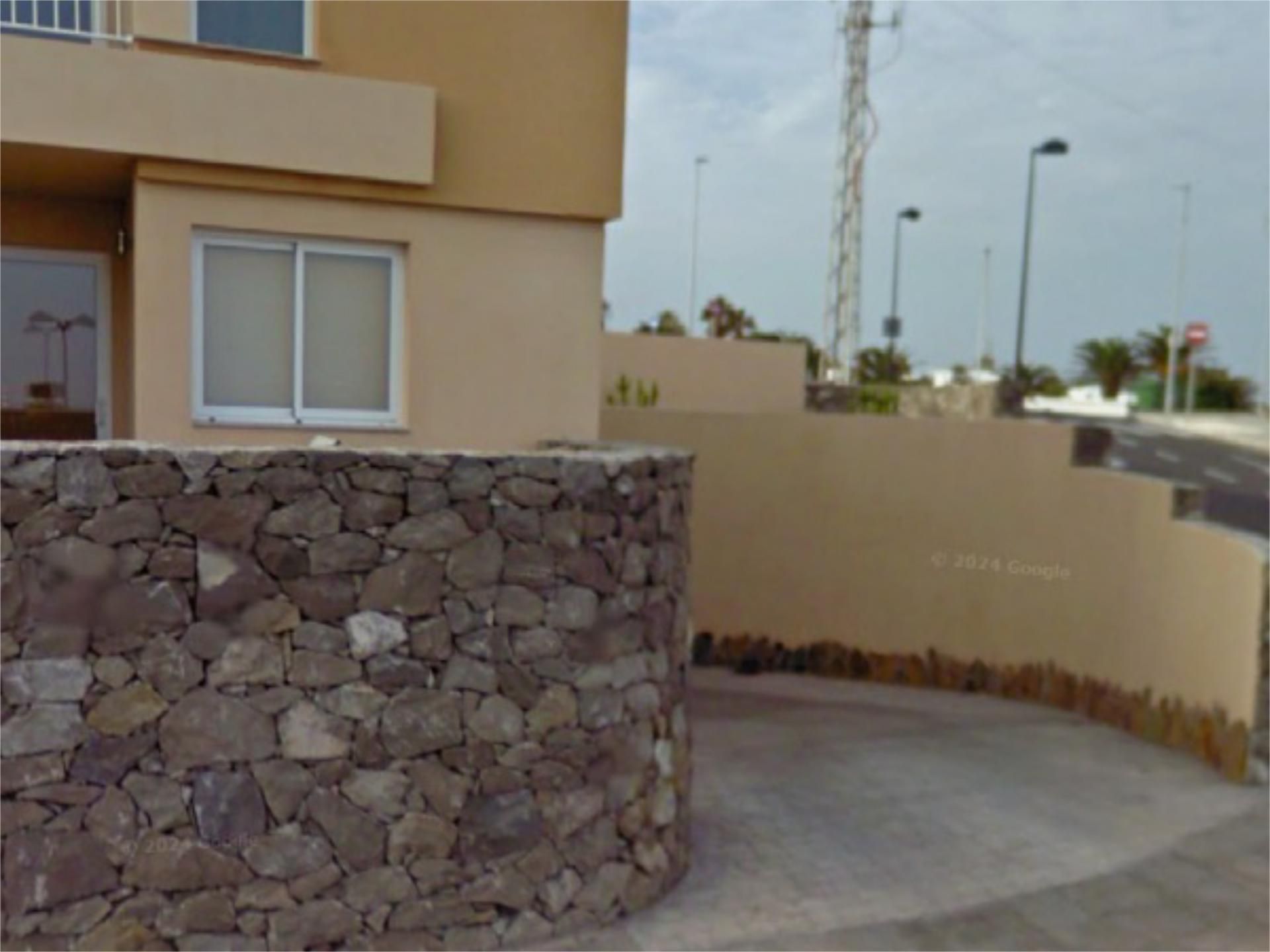 Exterior view of Garage to rent in Arico