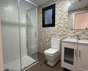 Bathroom of Flat for sale in Vélez-Málaga  with Air Conditioner