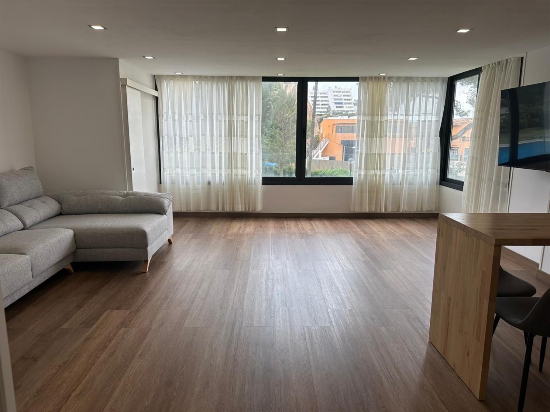Living room of Flat to rent in Calvià  with Air Conditioner and Swimming Pool
