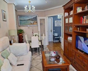 Living room of Flat for sale in Oviedo   with Heating, Parquet flooring and Terrace