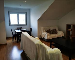 Wohnzimmer von Wohnung zum verkauf in Santa Comba mit Heizung, Parkett und Abstellraum