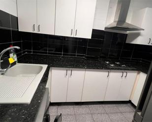 Kitchen of Flat to share in  Valencia Capital  with Balcony