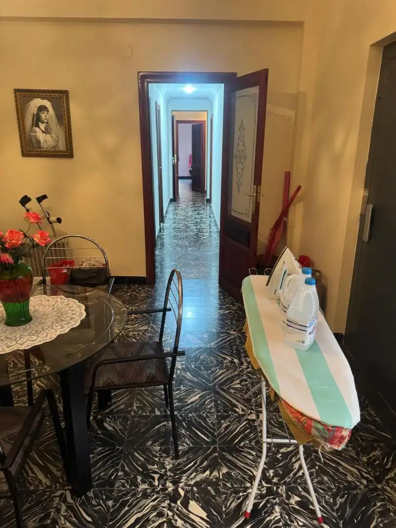 Einfamilien-Reihenhaus zum Verkauf in Avinguda Loygorri, 26, Oliva pueblo Einfamilien-Reihenhaus zum Verkauf in Oliva mit Klimaanlage, Heizung und Terrasse