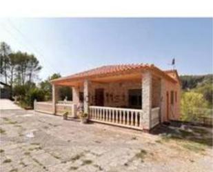 Vista exterior de Casa o xalet de lloguer en Els Hostalets de Pierola amb Terrassa i Piscina