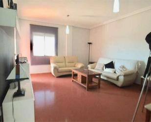 Living room of Flat for sale in Villafranca de los Barros  with Heating, Terrace and Storage room