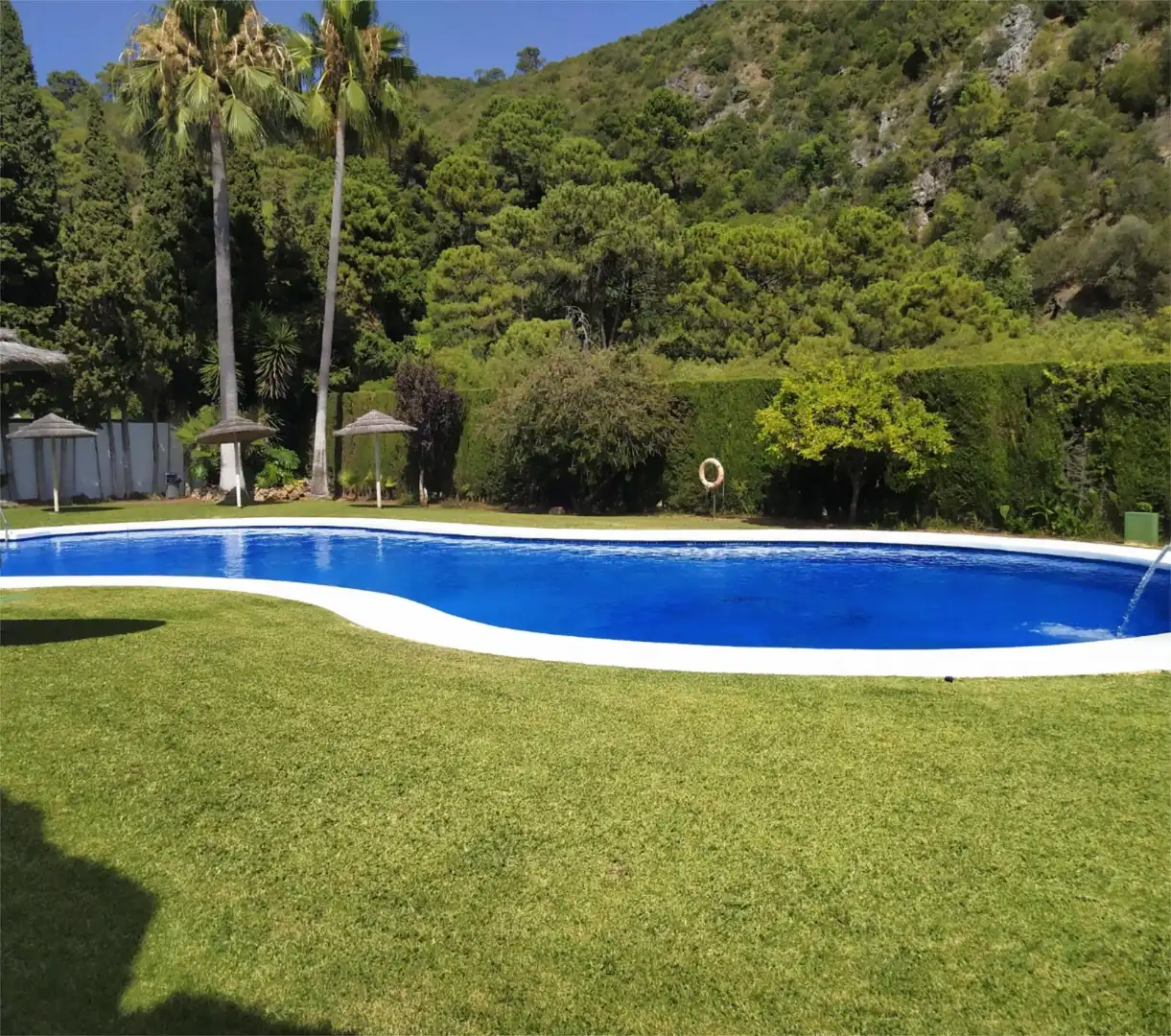 Casa adosada en venda a Calle Guadalmina, 35, Benahavís pueblo Piscina de Casa adosada en venda en Benahavís amb Piscina