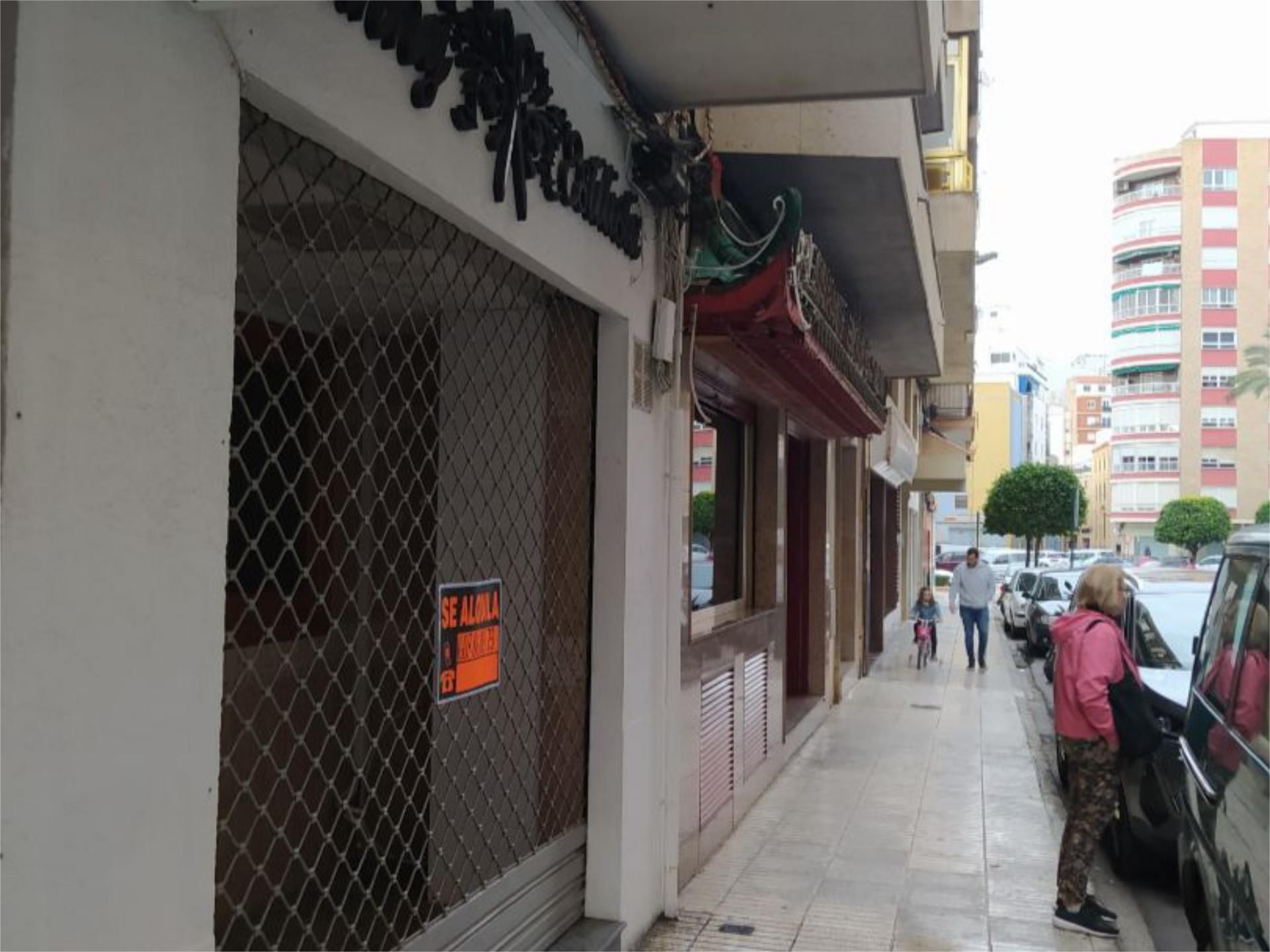 Planta baixa en venda en Alzira amb Parquet