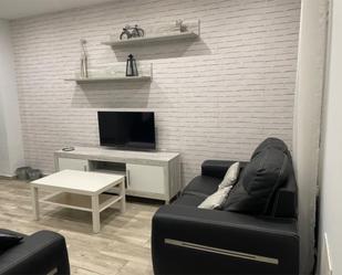 Flat to rent in Calle Obispo Segura Sáez, 13, Centro