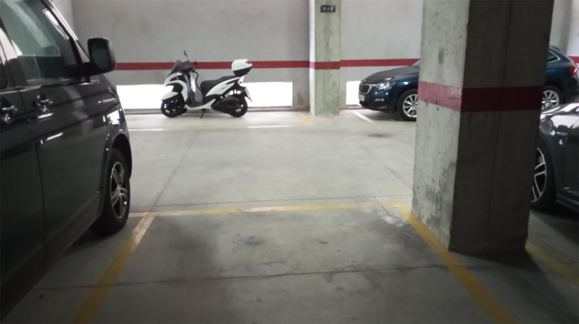 Aparcament de Garatge en venda en  Cádiz Capital