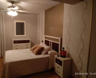 Bedroom of Flat to rent in  Jaén Capital  with Air Conditioner, Parquet flooring and Terrace