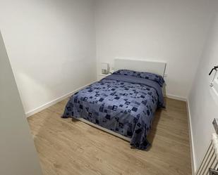 Bedroom of Flat to share in Vic  with Air Conditioner, Heating and Parquet flooring