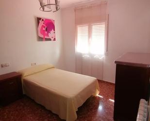 Bedroom of Flat to share in  Albacete Capital  with Air Conditioner, Heating and Furnished