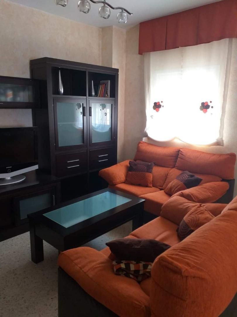 Sala d'estar de Casa adosada en venda en Moriles amb Aire condicionat, Calefacció i Terrassa