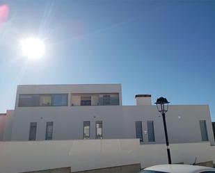 Exterior view of Flat for sale in San Martín de Valdeiglesias  with Air Conditioner, Heating and Storage room