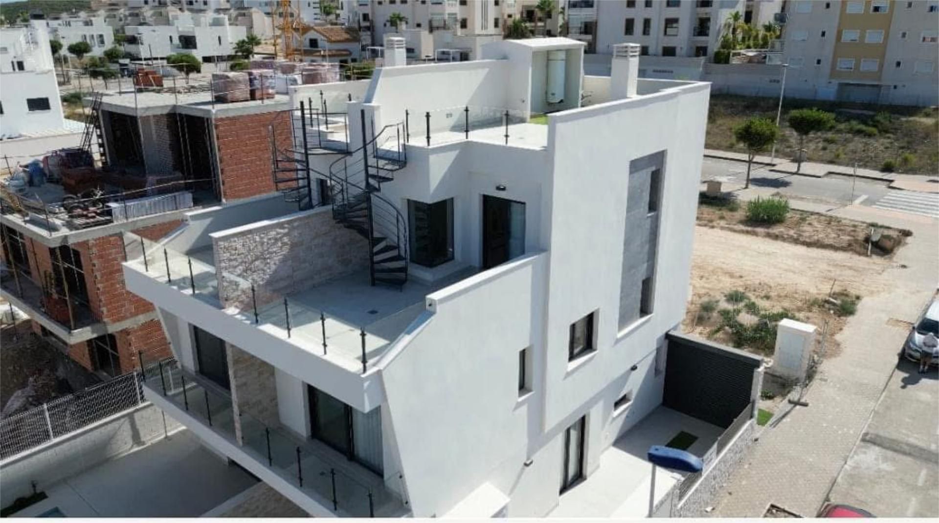 Vista exterior de Casa adosada de lloguer en Guardamar del Segura amb Aire condicionat, Terrassa i Piscina