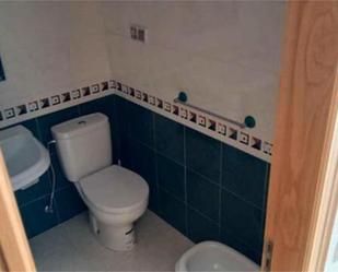 Bathroom of Flat to rent in  Almería Capital  with Heating and Furnished