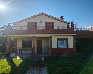 Exterior view of House or chalet for sale in Santa Oliva