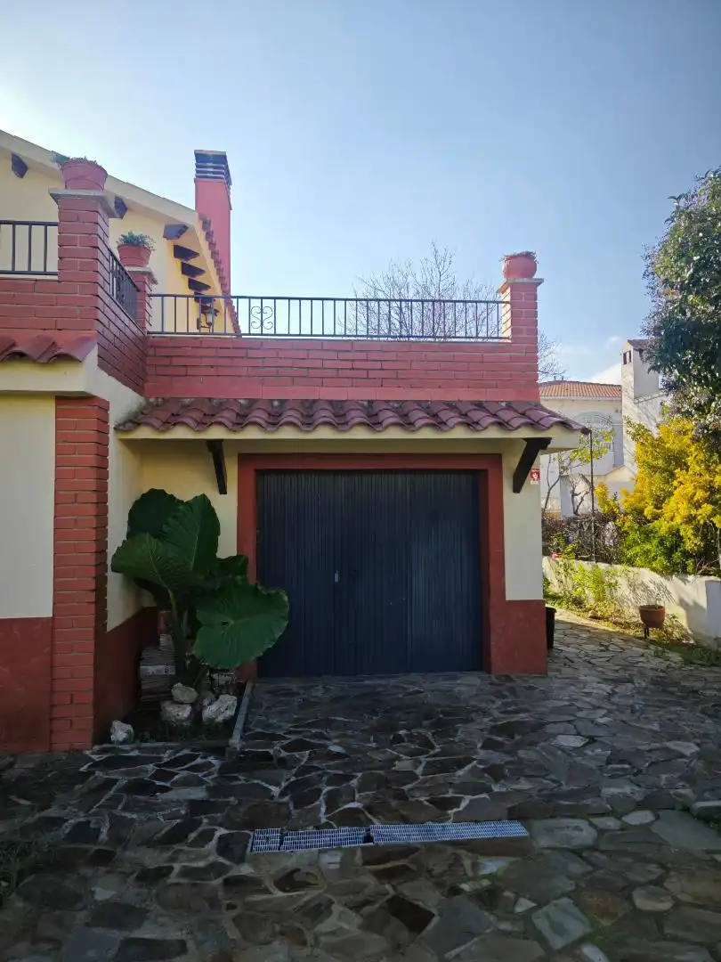 Casa o xalet en venda a Carrer Sant Domènec, 8, Santa Oliva Vista exterior de Casa o xalet en venda en Santa Oliva