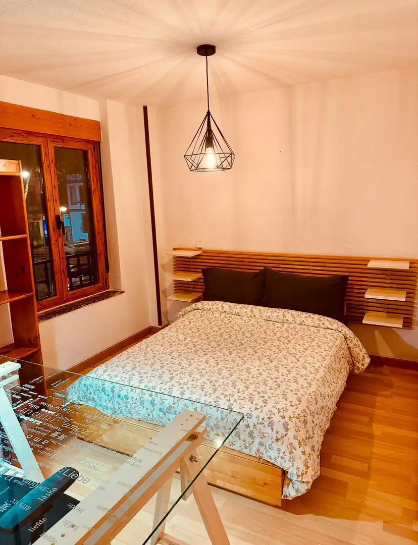 Schlafzimmer von Loft zum Verkauf in Salamanca mit Klimaanlage, Heizung und Parkett