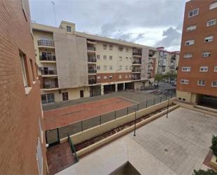 Vista exterior de Pis en venda en  Sevilla Capital amb Calefacció, Jardí privat i Terrassa