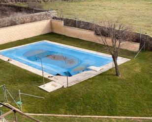 Piscina de Pis de lloguer en Espirdo amb Calefacció, Jardí privat i Terrassa