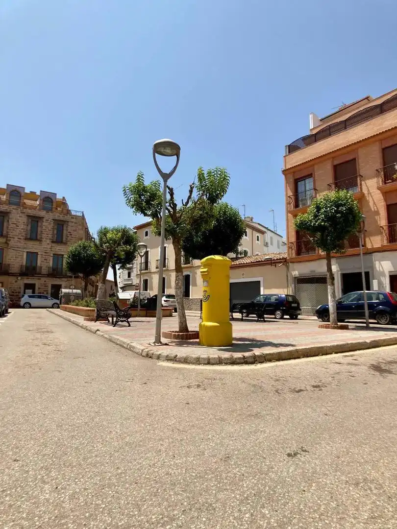 Casa adosada en venta en Camino Viejo, 24, Bailén Vista exterior de Casa adosada en venta en Bailén con Aire acondicionado, Jardín privado y Trastero