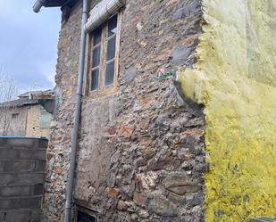 Vista exterior de Casa o xalet en venda en Toral de los Vados amb Traster