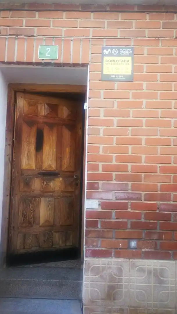 Casa adosada en venda a Callejón Caño Grande, 22, La Puebla de Montalbán Vista exterior de Casa adosada en venda en La Puebla de Montalbán