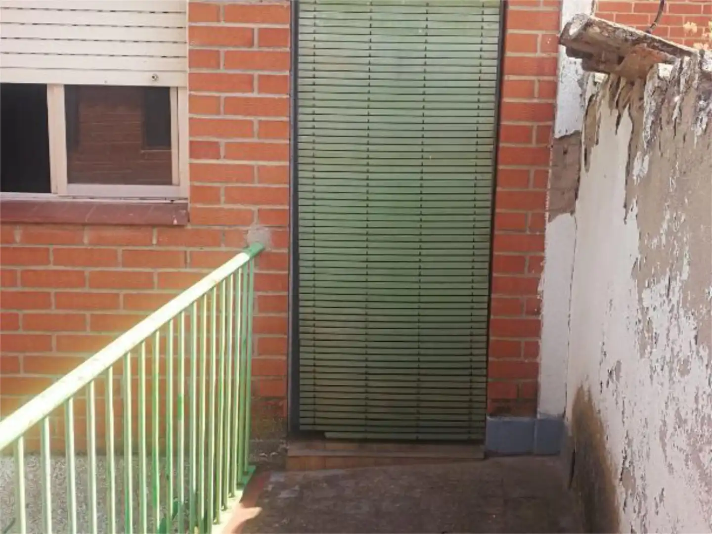 Casa adosada en venda a Callejón Caño Grande, 22, La Puebla de Montalbán Terrassa de Casa adosada en venda en La Puebla de Montalbán