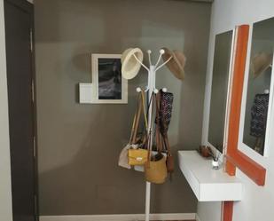 Dormitori de Àtic en venda en  Almería Capital amb Aire condicionat i Terrassa