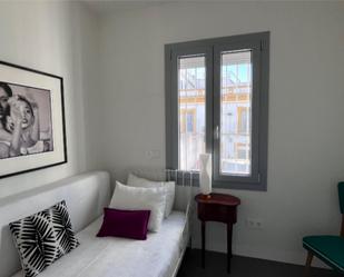 Dormitori de Casa adosada per a compartir en  Sevilla Capital amb Aire condicionat, Calefacció i Jardí privat