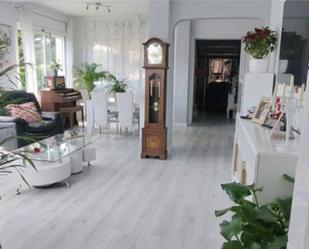 Sala d'estar de Casa o xalet en venda en Sant Salvador de Guardiola amb Aire condicionat, Terrassa i Piscina
