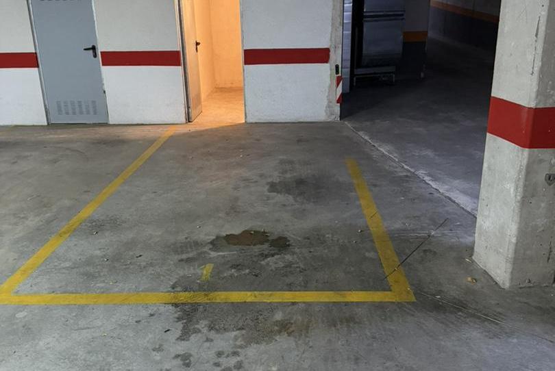 Garage to rent in Calle Hermanos Noain, 7, Ansoáin / Antsoain, Navarra - image 1 Photo 1 of Garage to rent in Calle Hermanos Noain, 7, Ansoáin / Antsoain, Navarra