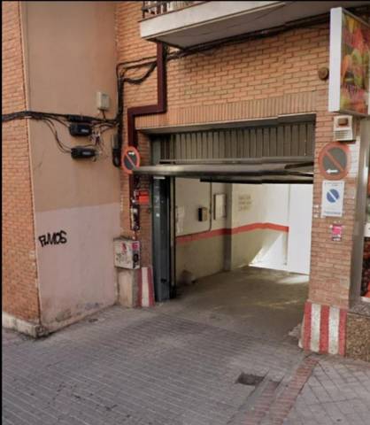 Garaje en Alquiler en Calle de Vicente Carballal, 13 en Butarque