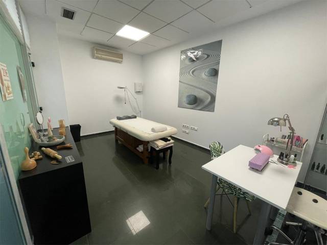 Local comercial en Alquiler en Paseo de Canalejas, 98 en San Esteban - San Cristóbal